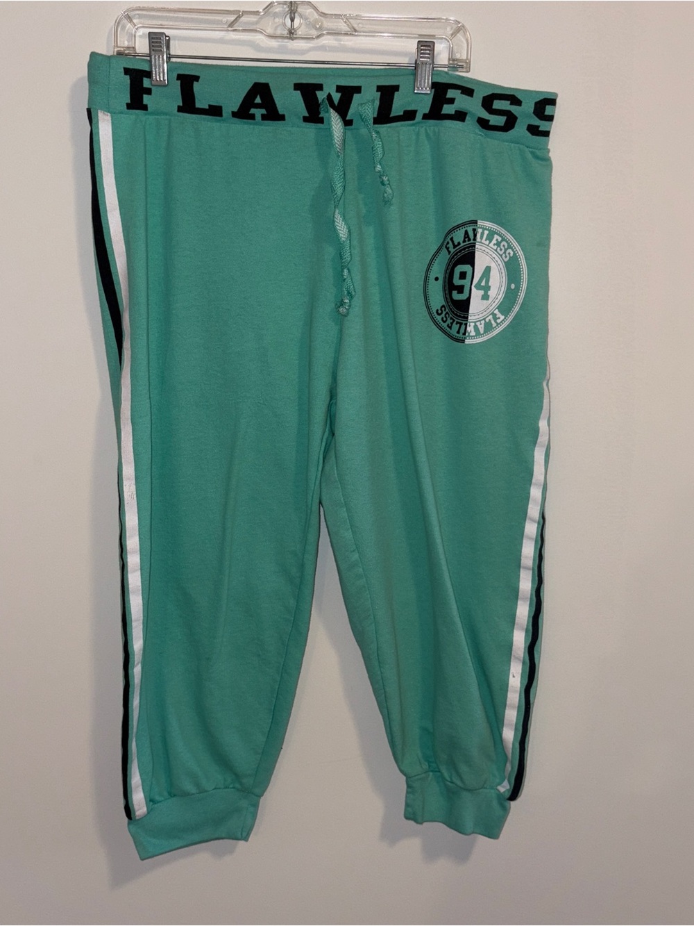 FLAWLESS Mint Green Capri Joggers with Stripe Detail Size: 2X